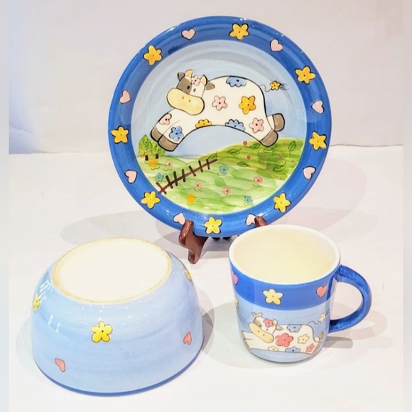 Children ceramic dish set. Masa Int.(?) VTG plate bowl and mug w/ cow hearts - Picture 8 of 9